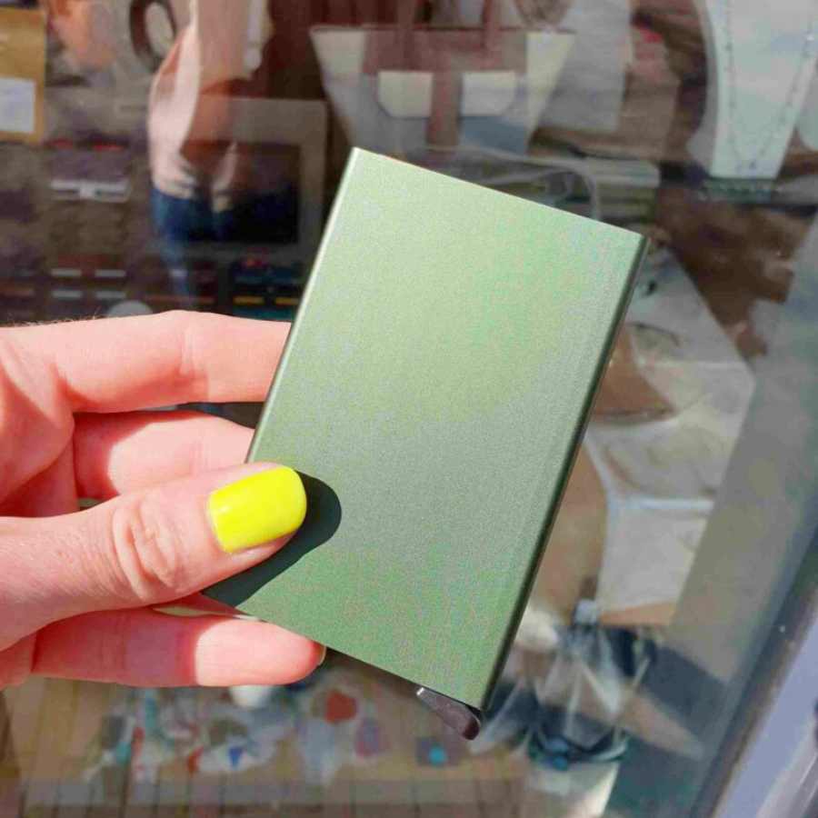Secrid Cardprotector green