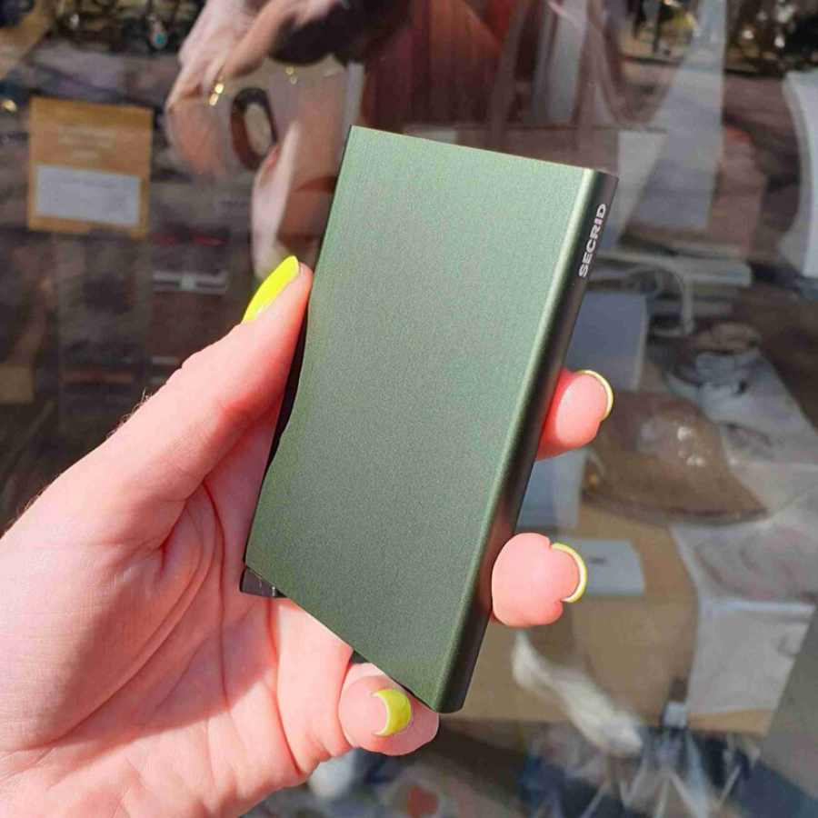 Secrid Cardprotector green