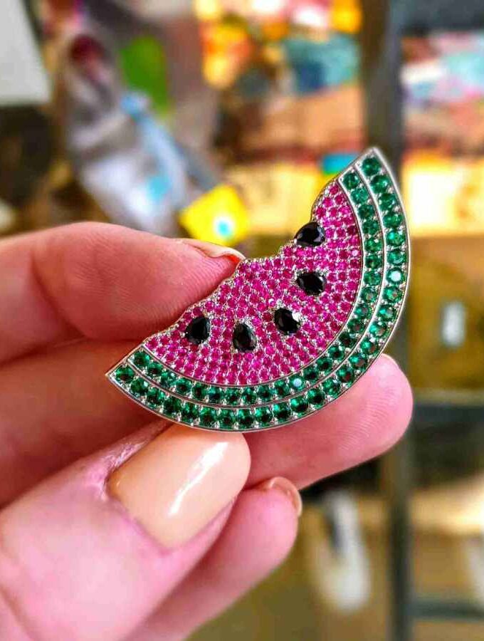 Broche met kleurrijke meloen en glitters