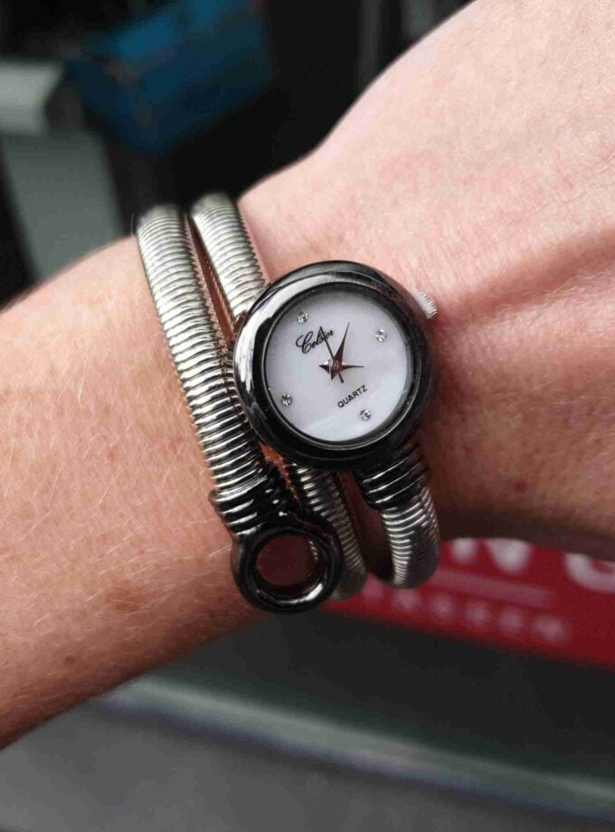 Horloge met stalen band donkergrijze klok