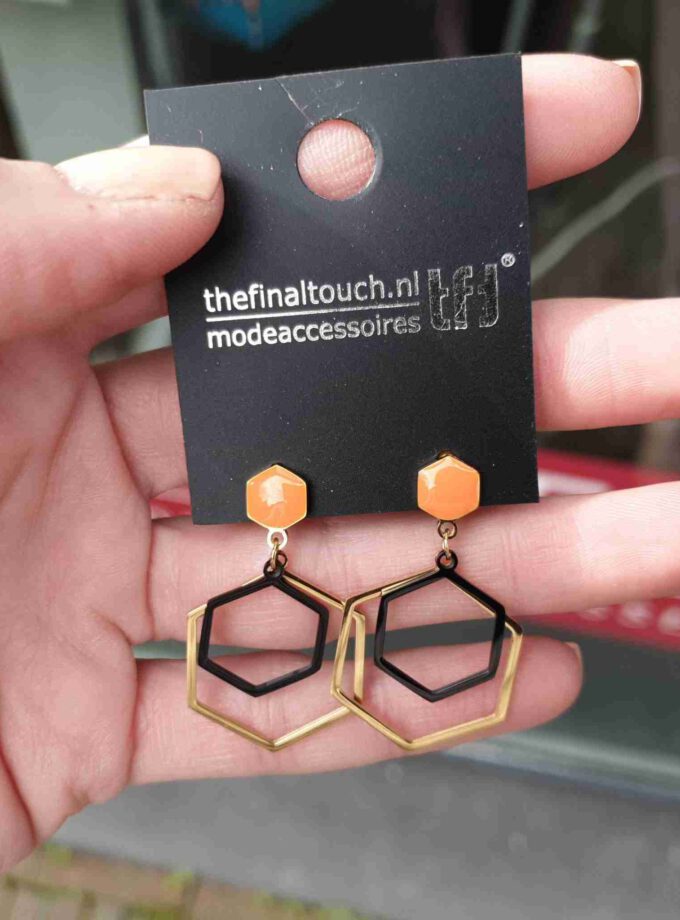 Oorhanger stainless steel zeshoek met oranje steen