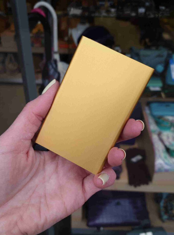 Secrid Cardprotector Gold goudkleur
