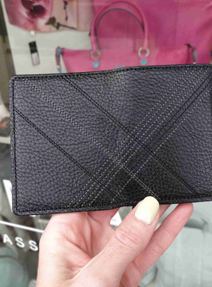 Secrid Slimwallet Stitch SSt-linea black