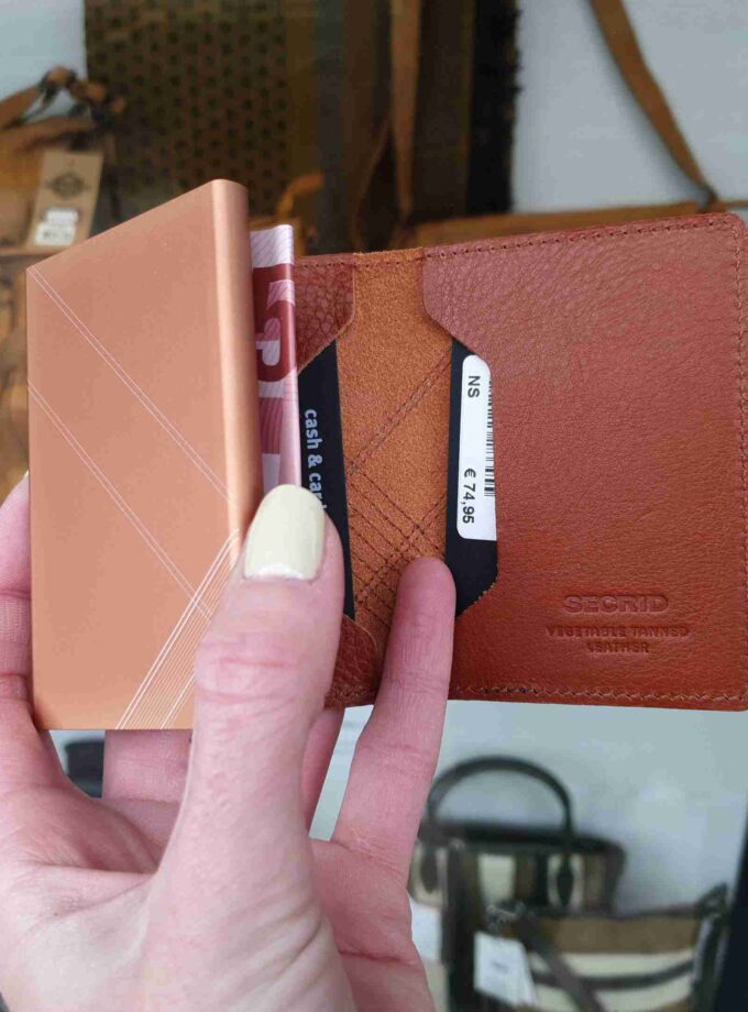 Secrid Slimwallet Stitch SSt-linea caramello
