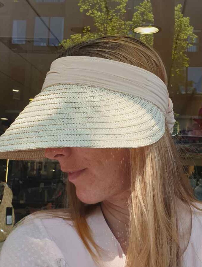 zonneklep beige