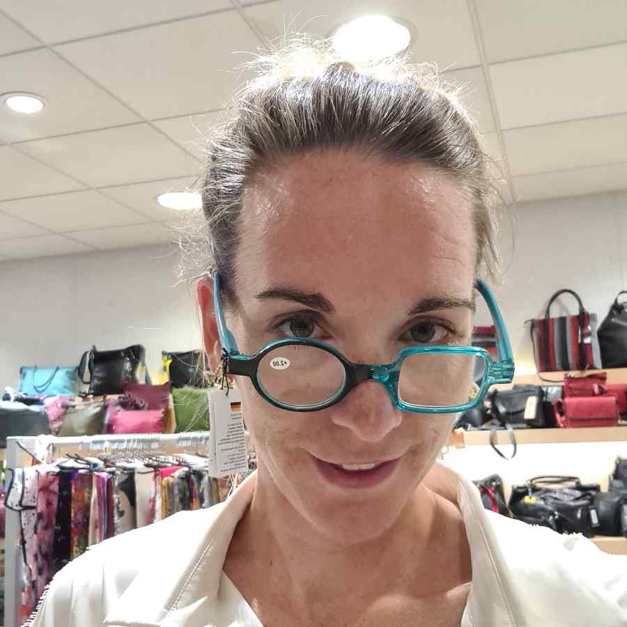 Leesbril twee verschillende glazen in turquoise