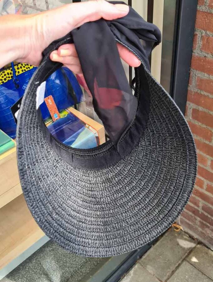 Zwarte zonneklep met strik