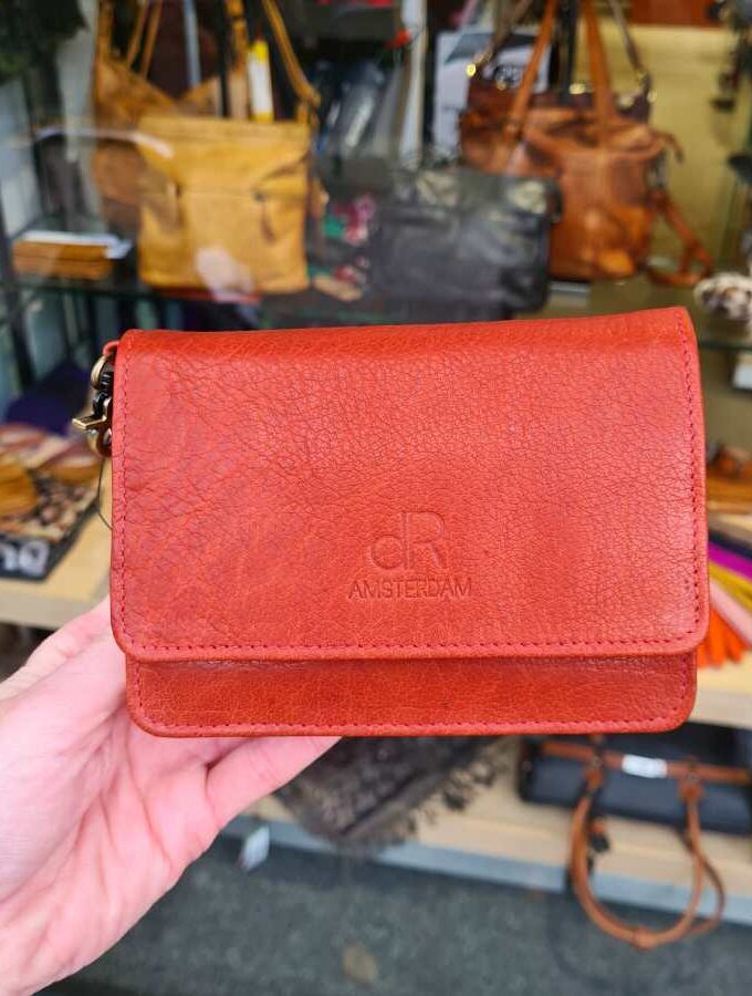 Leder clutch oranje leer met klepje DR Amsterdam