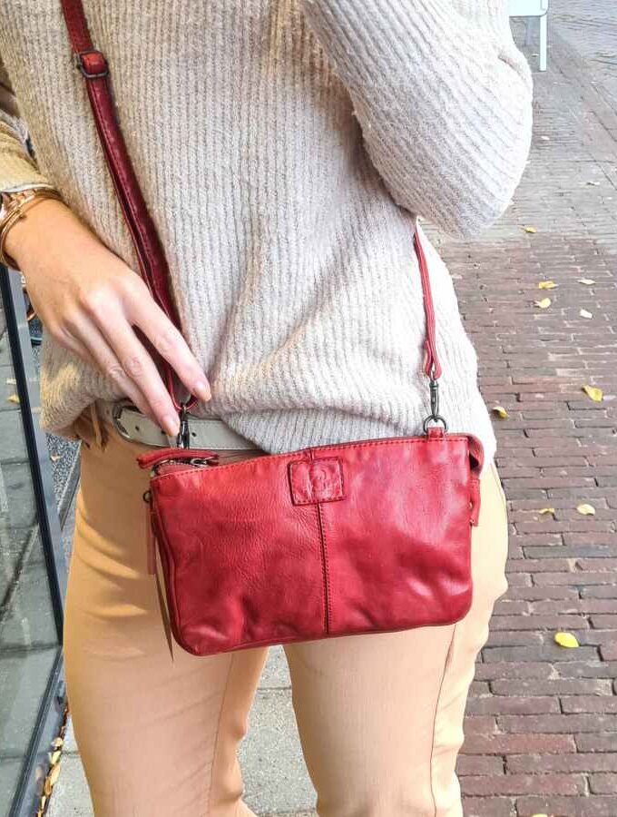 Rode leren clutch met schouderbandje Bear Design