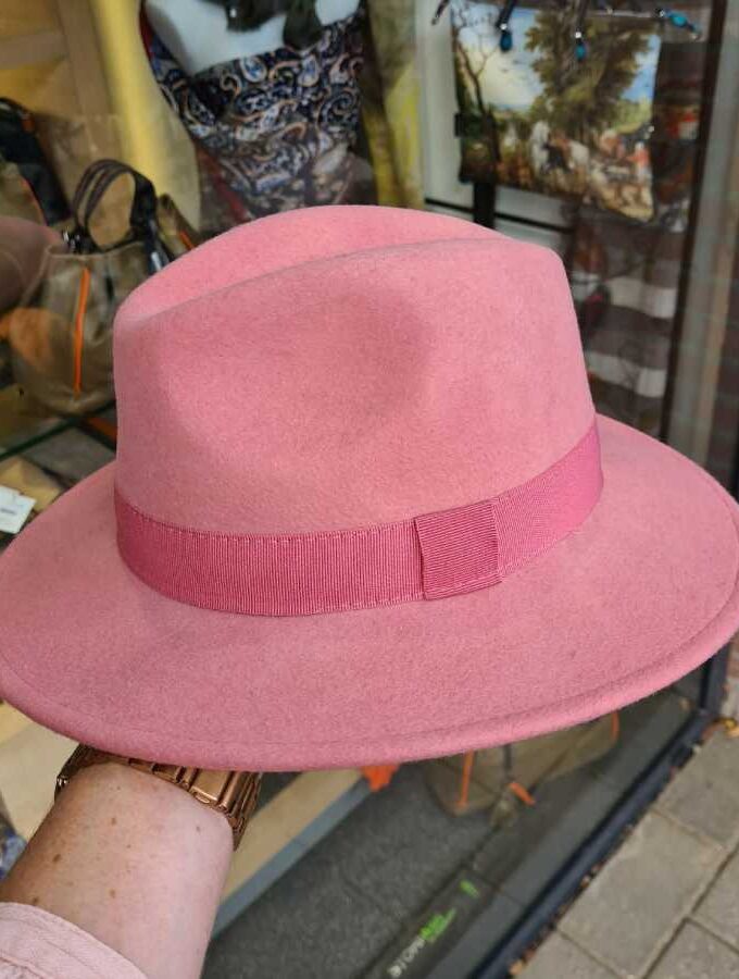 Roze wollen hoed Waterproof en Crushable