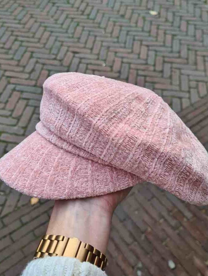 Roze pet ribstof met klepje