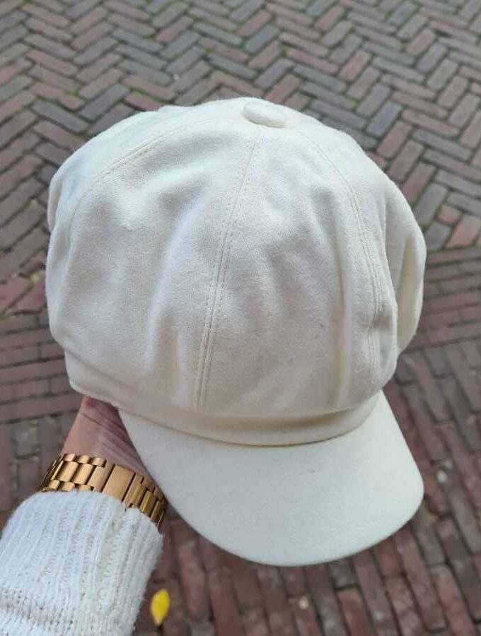 Witte pet dames wol met elastiek