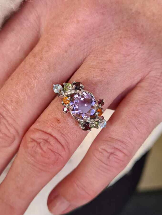 Zilveren Ring met Grote Amethist vinger