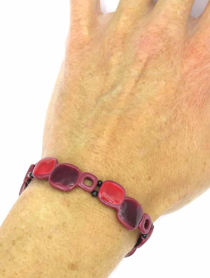 paars en roze armband blokjes