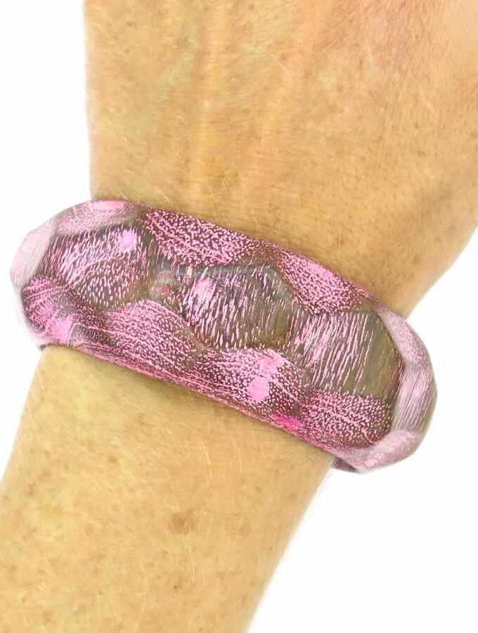 Roze armband hout