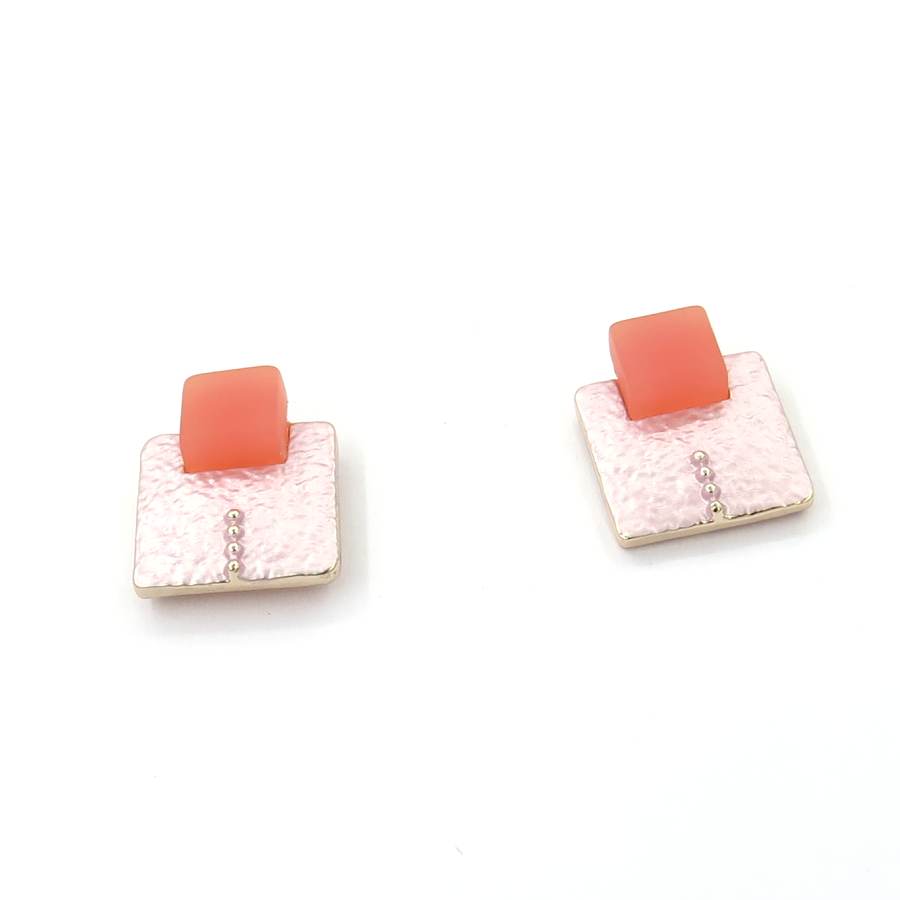 Oorbellen vierkant blok roze