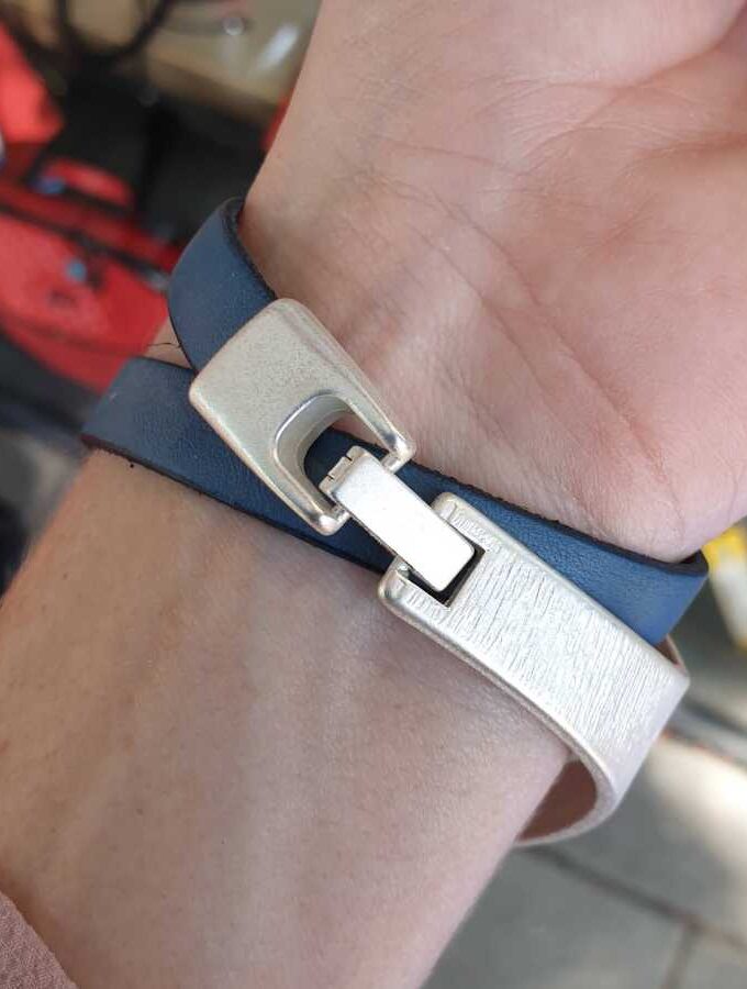 Leren armband blauw en zilver