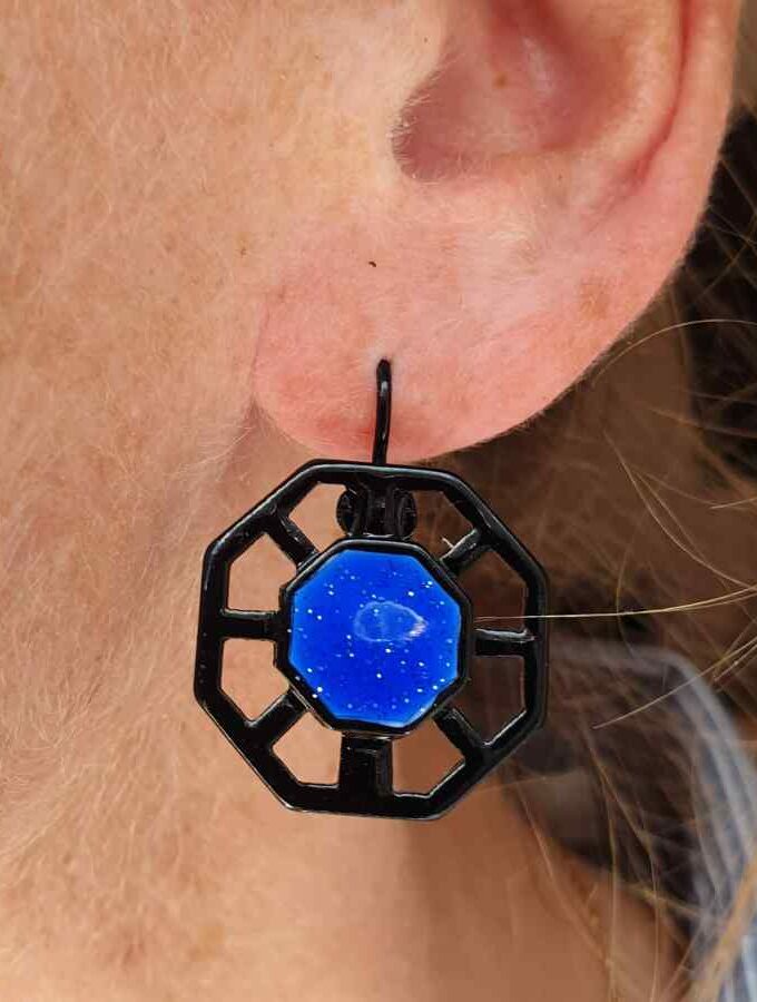 Oorbellen zwart blauw