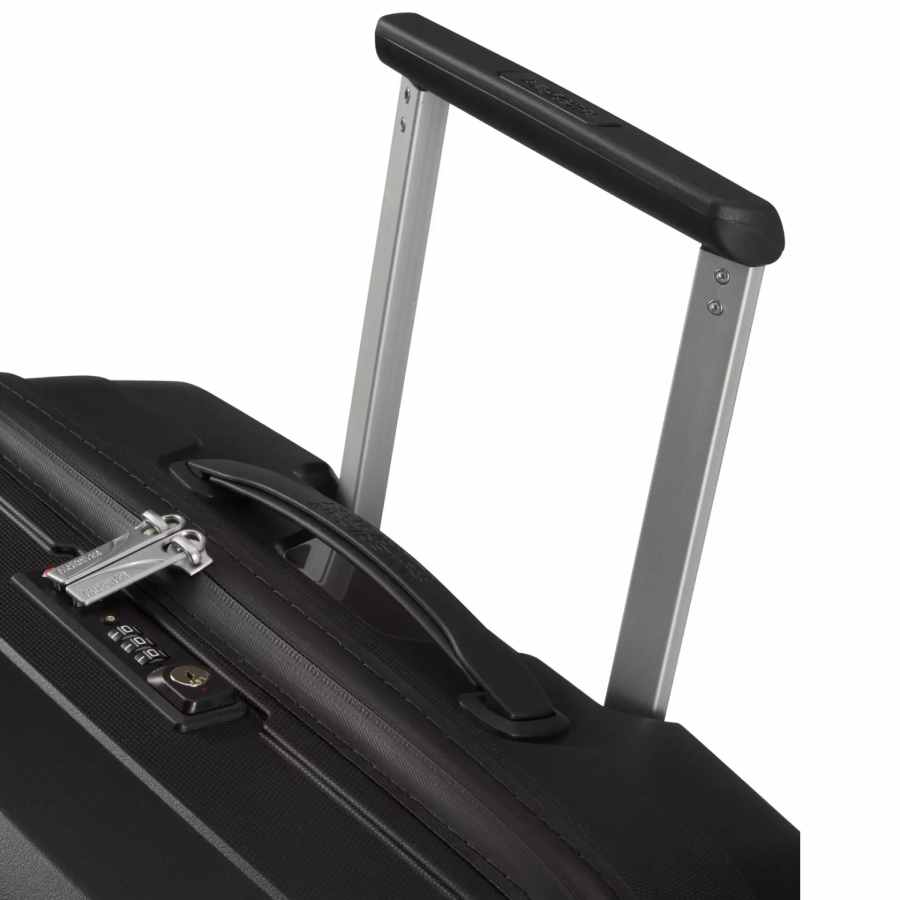 American Tourister Airconic Spinner 77 TSA Onyx Black