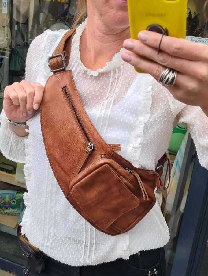 Beardesign crossbody slingbag cognac leer