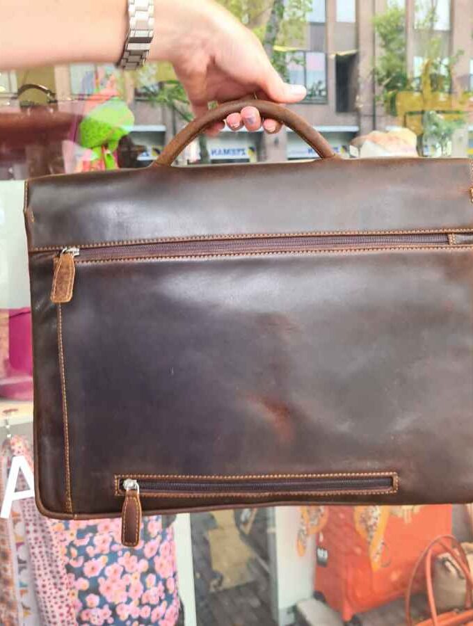 Leren Plevier werktas 15.6 inch laptop met klep in bruin