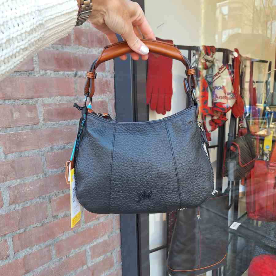 Gabs Lorena buideltas zwart met cognac hengsel