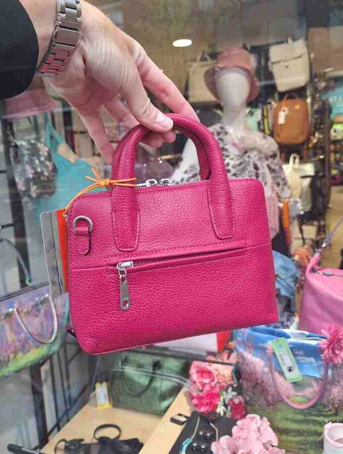 Roze leren handtas Fuchsia met lange schouderband