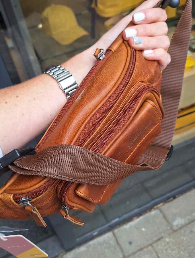 Cognac leren heuptas heren en dames met voorvak