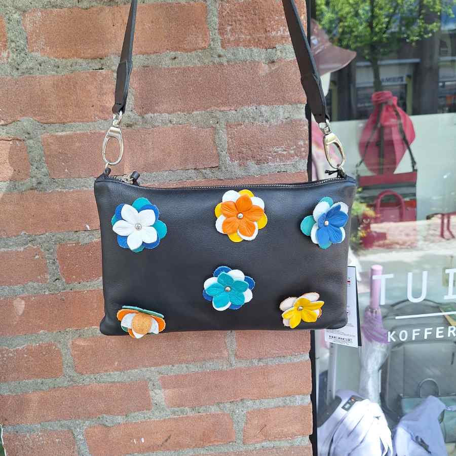 kalfsleer tasje zwart leer bloemen