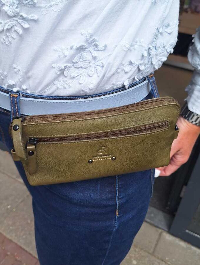 Plat tasje voor aan je broek in groen