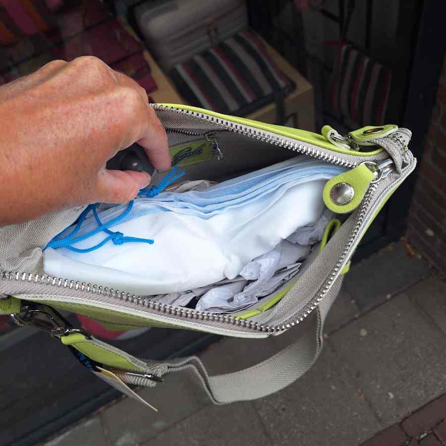 Gabs LILY M MOMU Flower Shiny Lime groen