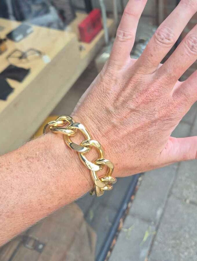 Armband grove schakel stainless steel goud